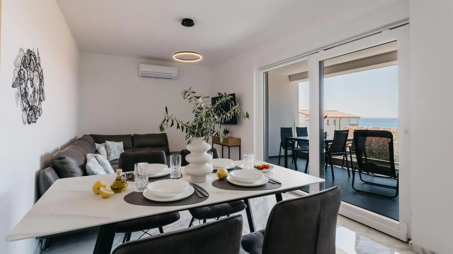 Lili Rose Mandre - Exclusive Family Apartments With Sea View, Just Steps From Beach