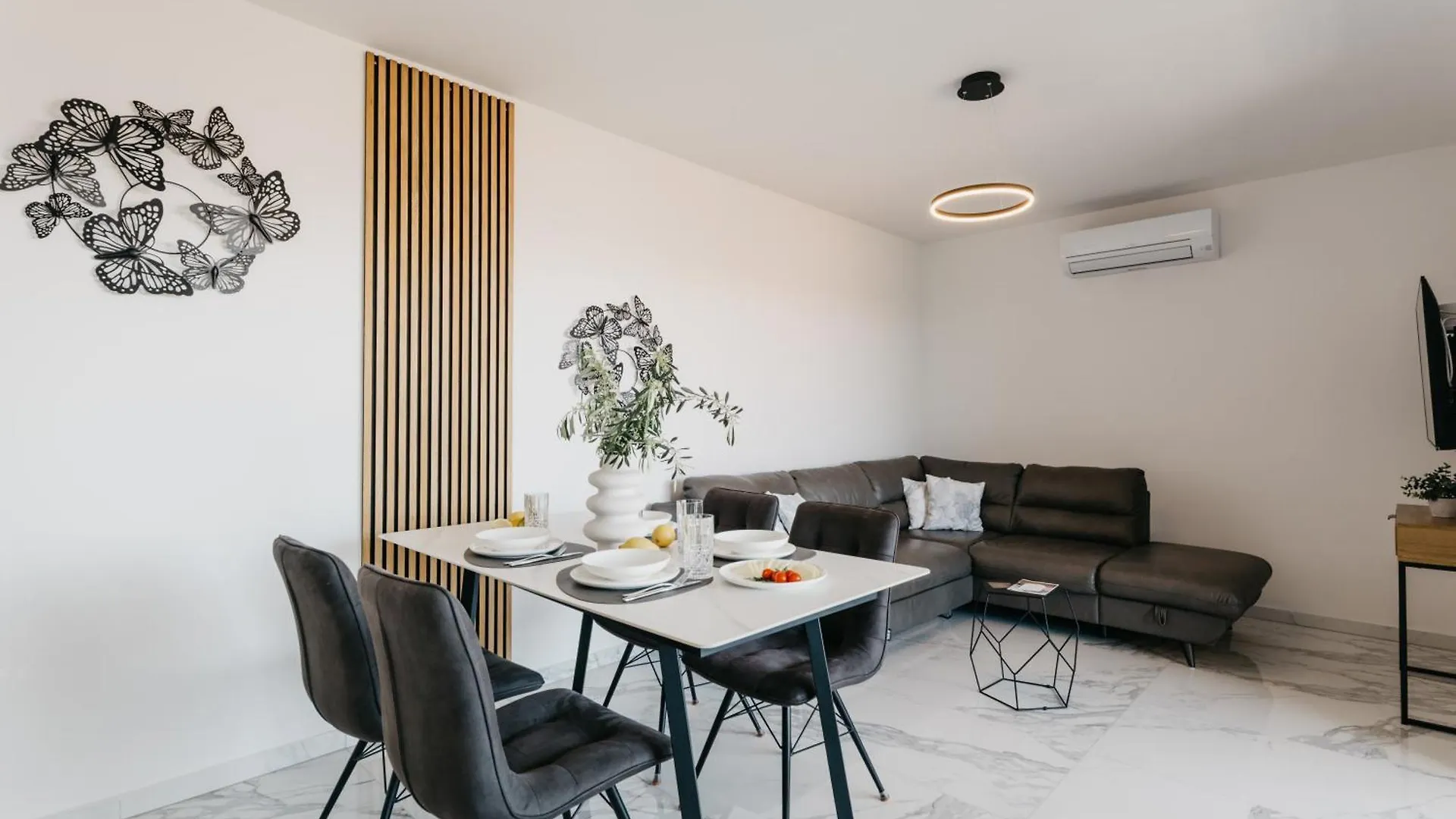 Lili Rose Mandre - Exclusive Family Apartments With Sea View, Just Steps From Beach
