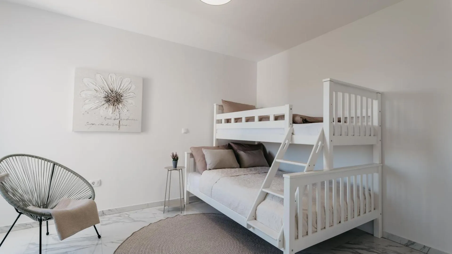Lili Rose Mandre - Exclusive Family Apartments With Sea View, Just Steps From Beach 0*,  Κροατία