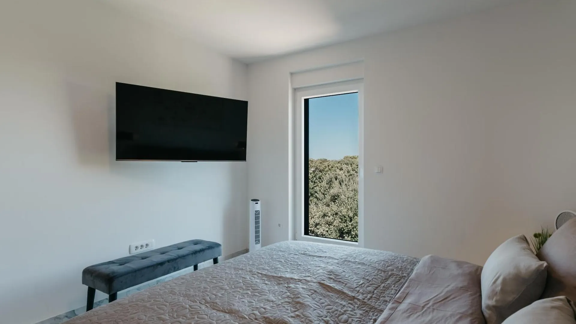 Lili Rose Mandre - Exclusive Family Apartments With Sea View, Just Steps From Beach