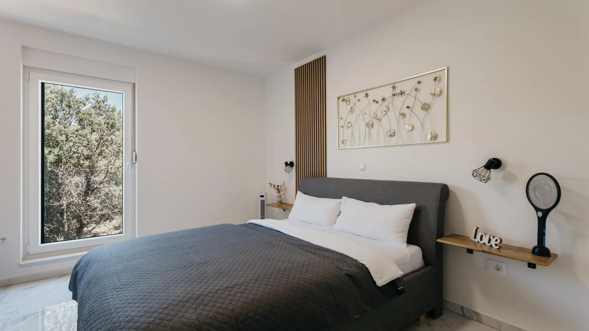 Lili Rose Mandre - Exclusive Family Apartments With Sea View, Just Steps From Beach 0*,  Κροατία