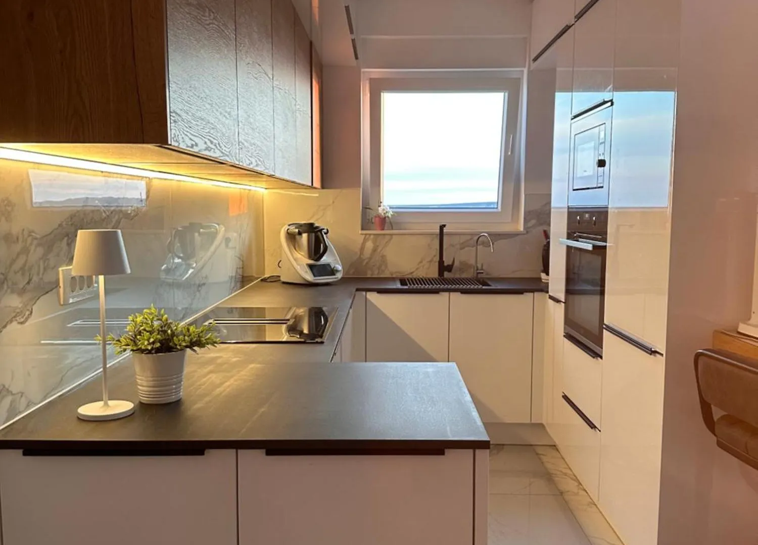 Lili Rose Mandre - Exclusive Family Apartments With Sea View, Just Steps From Beach Croatia