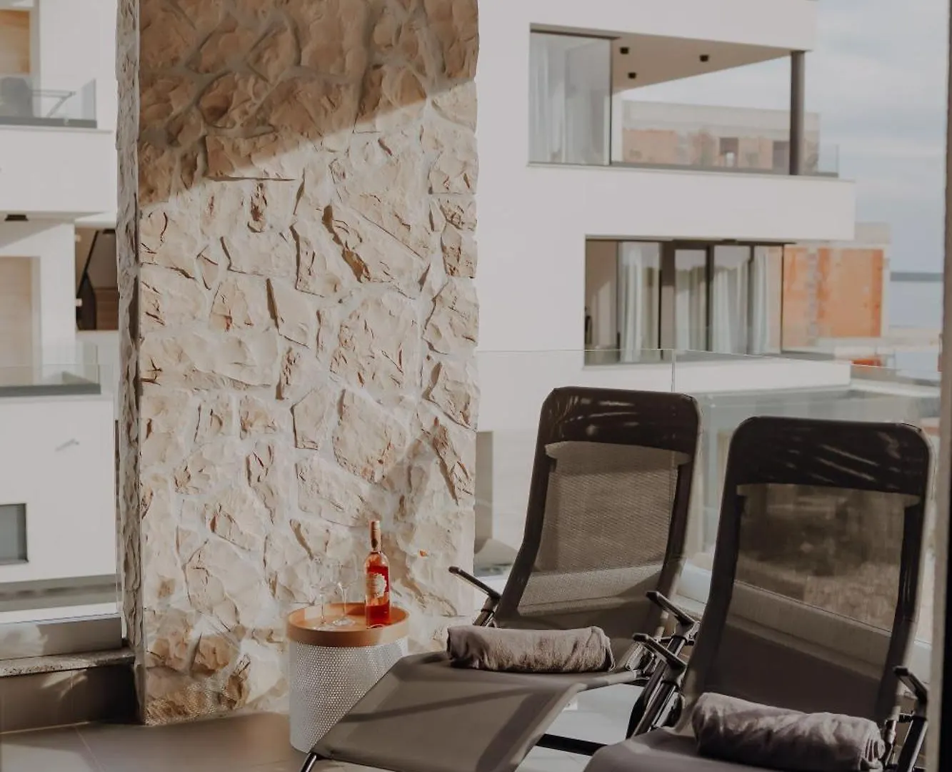 Lili Rose Mandre - Exclusive Family Apartments With Sea View, Just Steps From Beach Croatia