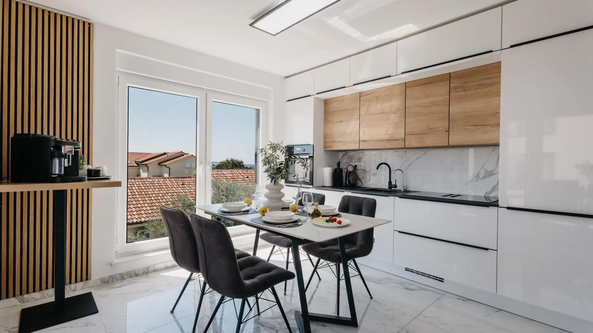Lili Rose Mandre - Exclusive Family Apartments With Sea View, Just Steps From Beach