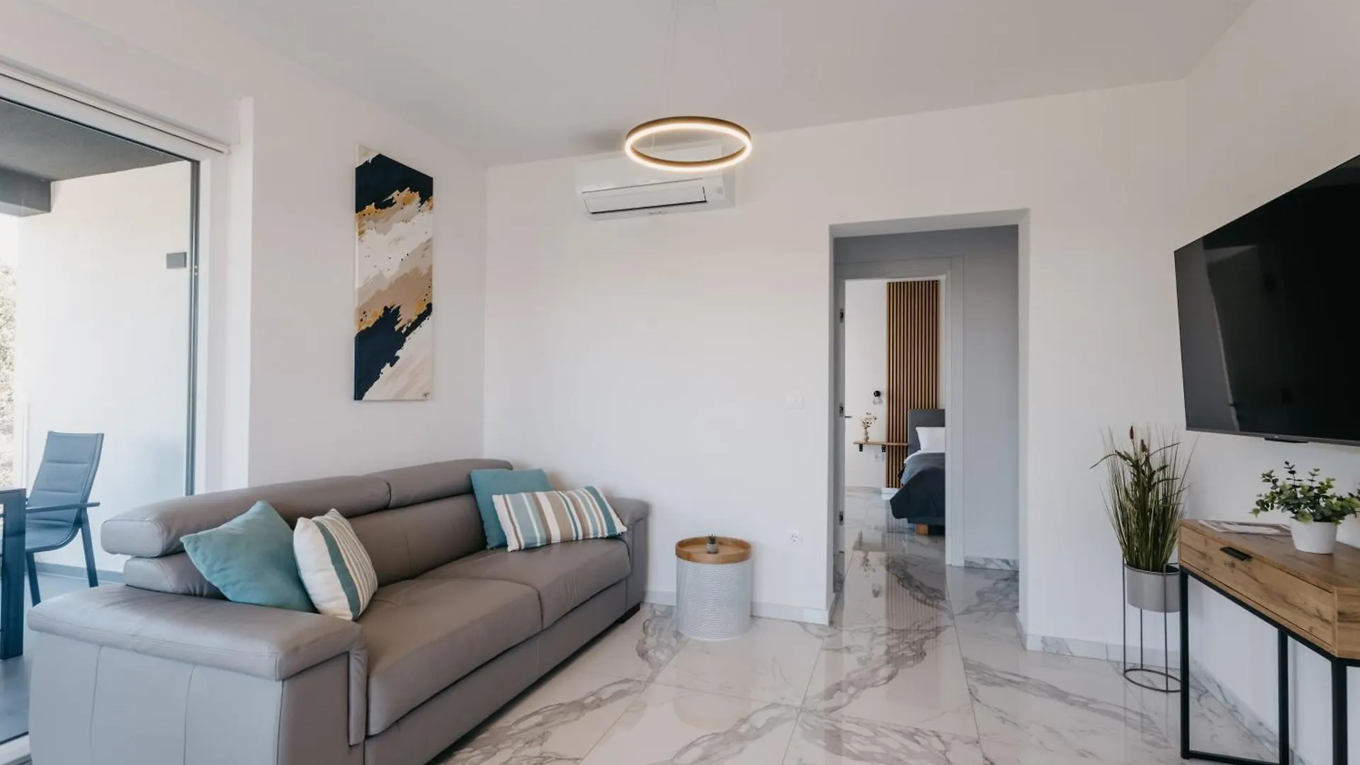 Lili Rose Mandre - Exclusive Family Apartments With Sea View, Just Steps From Beach